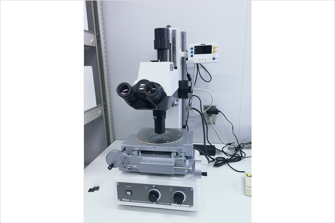 Measuring Microscope