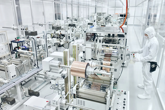 Equipment for Achieving High Precision (Super Cleanroom and CCD Camera)